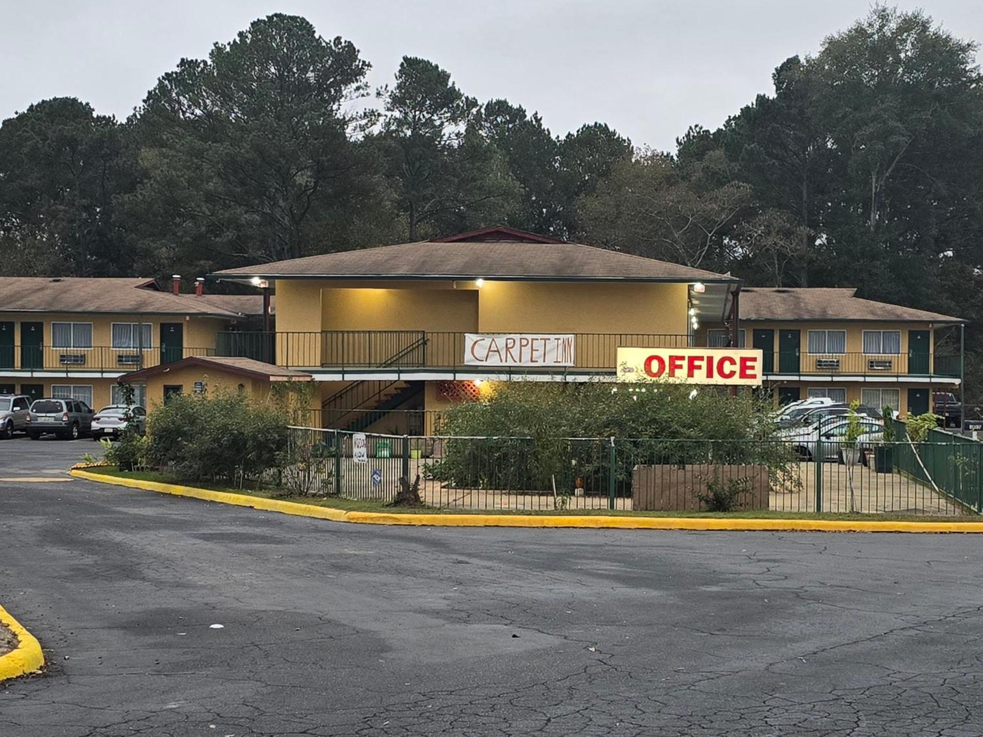 Carpet Inn Opelika Exterior foto